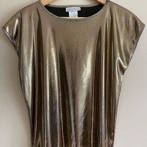 ✨Metallic Gold Top✨